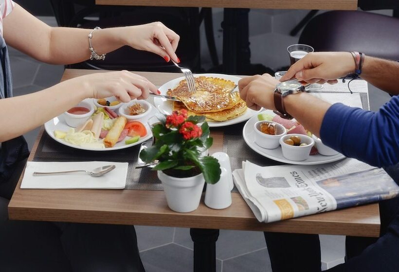 هتل Meroddi Bagdatliyan