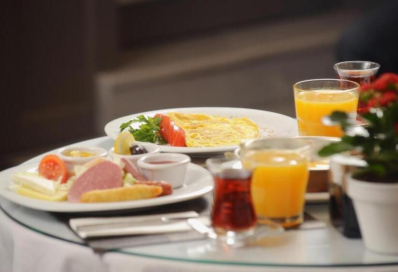 هتل Meroddi Bagdatliyan