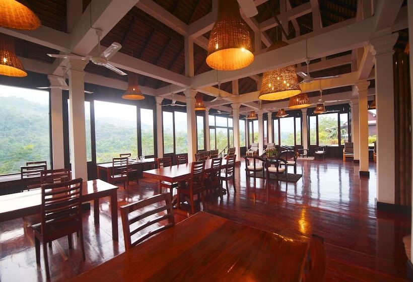 Nam Ou Riverside Hotel & Resort