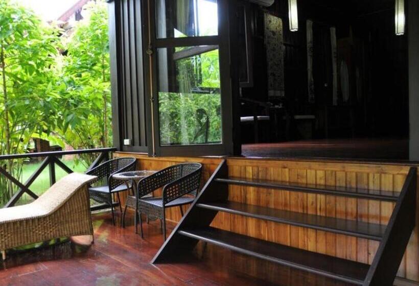 Nam Ou Riverside Hotel & Resort