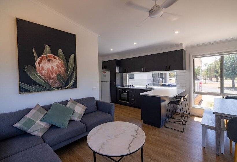 בית מלון כפרי Nrma Dubbo Holiday Park