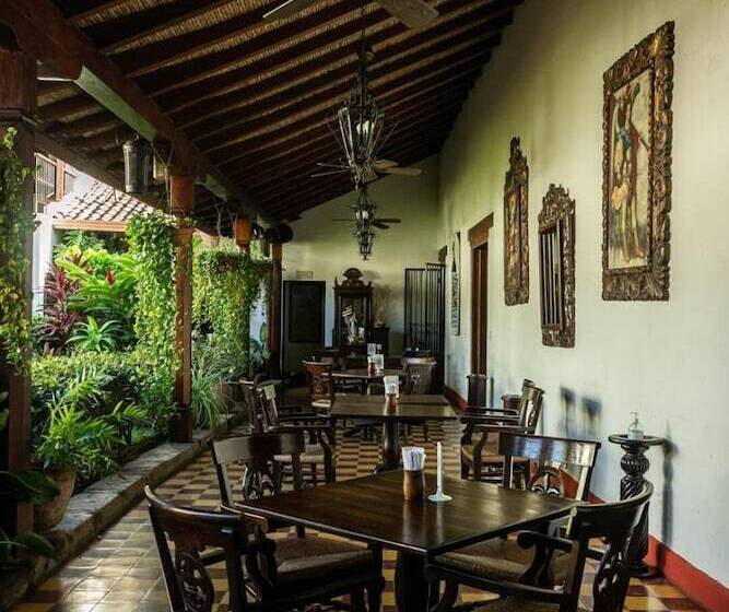 Отель La Gran Francia