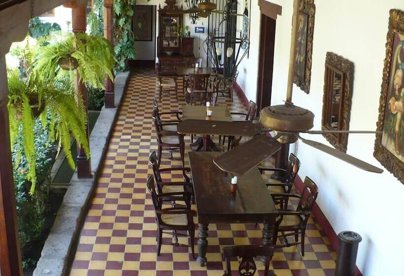 Отель La Gran Francia