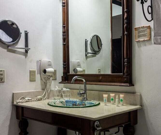 Отель La Gran Francia