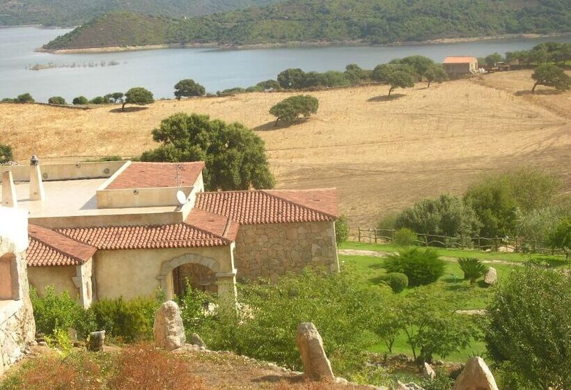 בית מלון כפרי Ristorante Funtana Abbas