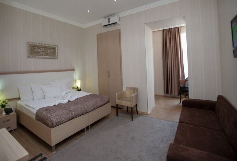 فندق Rustaveli Palace