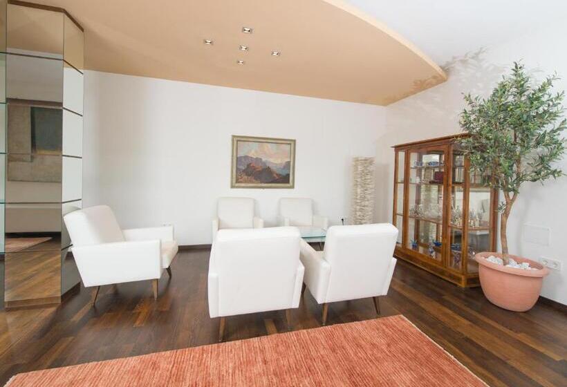 בית מלון כפרי Seegarten