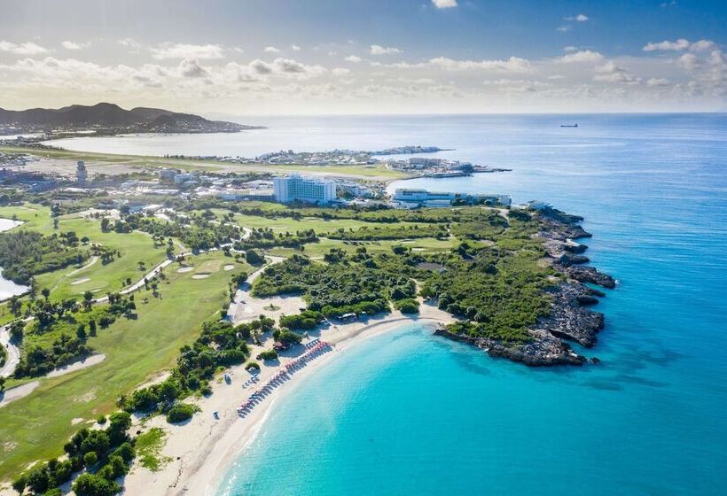 هتل Sonesta Ocean Point Resort  All Inclusive   Adults Only