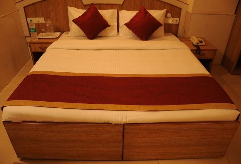 호텔 Srinidhi Residency