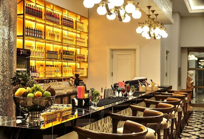 Sunis Efes Royal Palace Resort & Spa