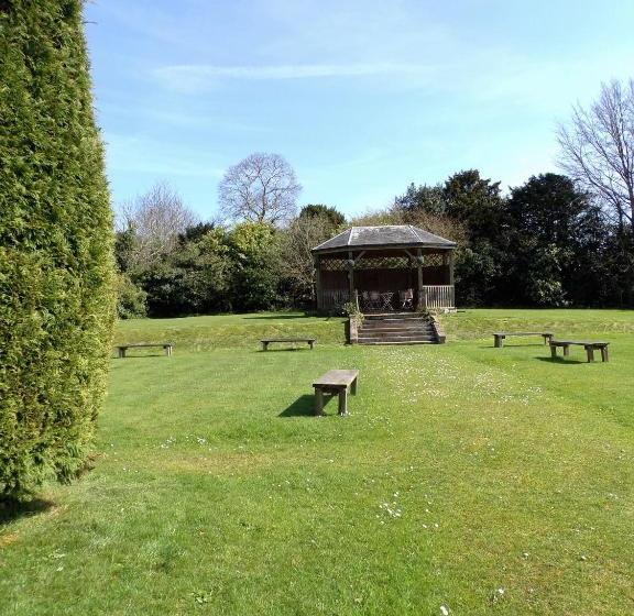 בית מלון כפרי The Cleve