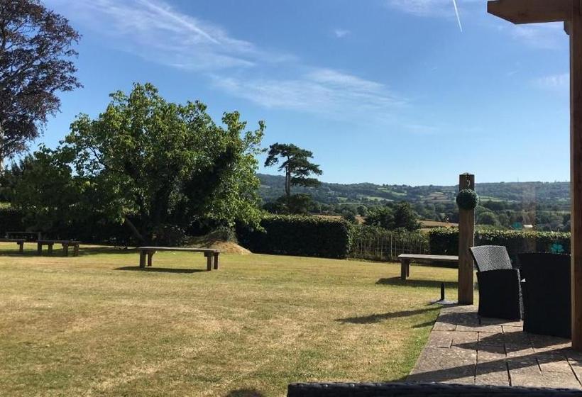 בית מלון כפרי The Cleve