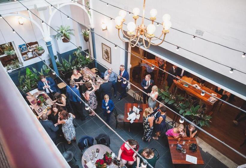 Отель The Federal Boutique