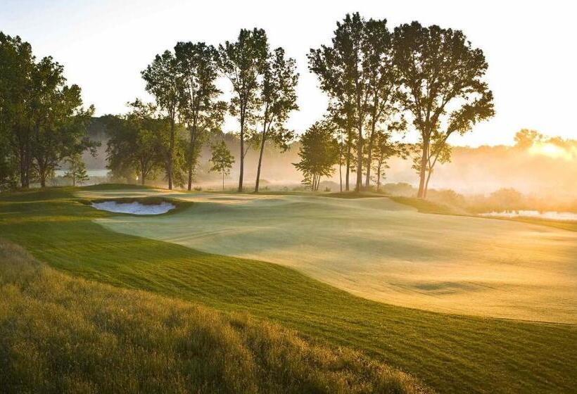 酒店 The Inn At Harbor Shores