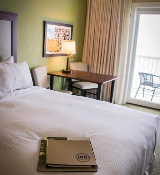 酒店 The Inn At Harbor Shores