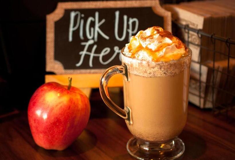 酒店 The Inn At Harbor Shores