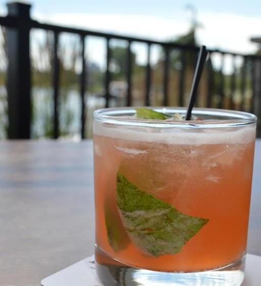 酒店 The Inn At Harbor Shores