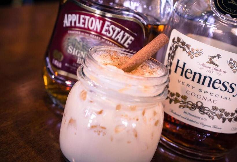 酒店 The Inn At Harbor Shores