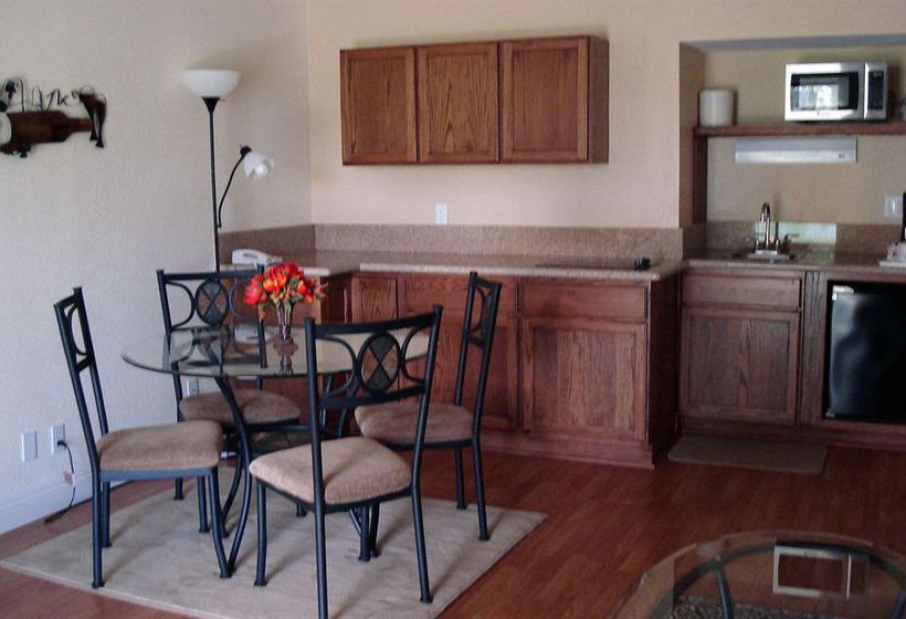 호텔 The Inn At Silver Lakes