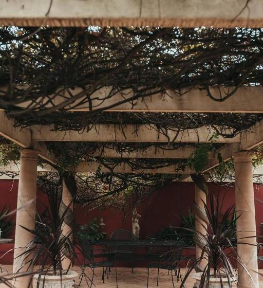 هتل The Lawson Riverside Suites