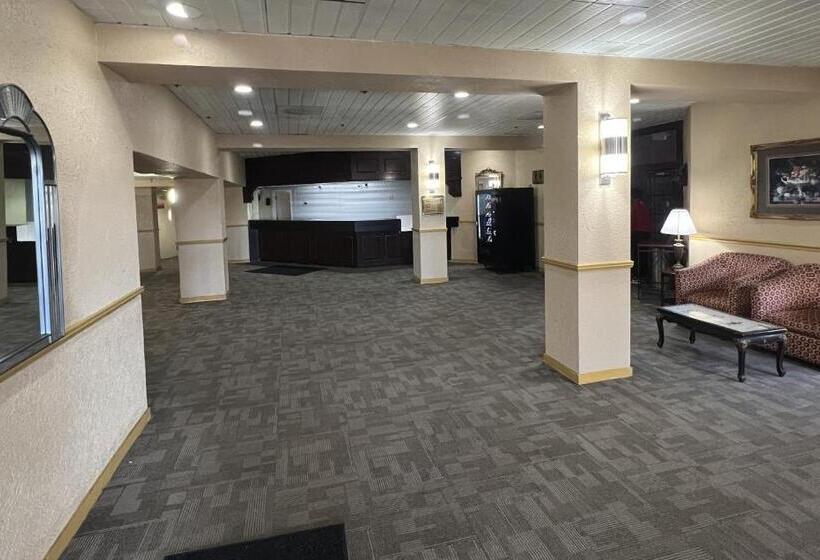 The Lodge Hotel And Banquets