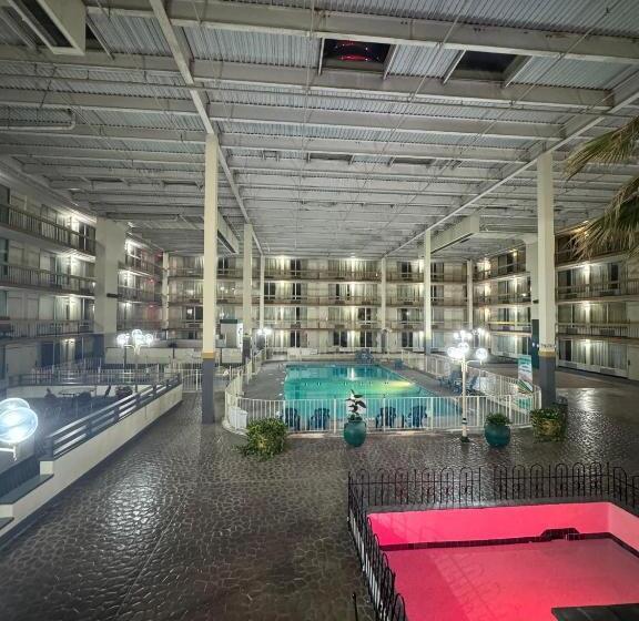 The Lodge Hotel And Banquets