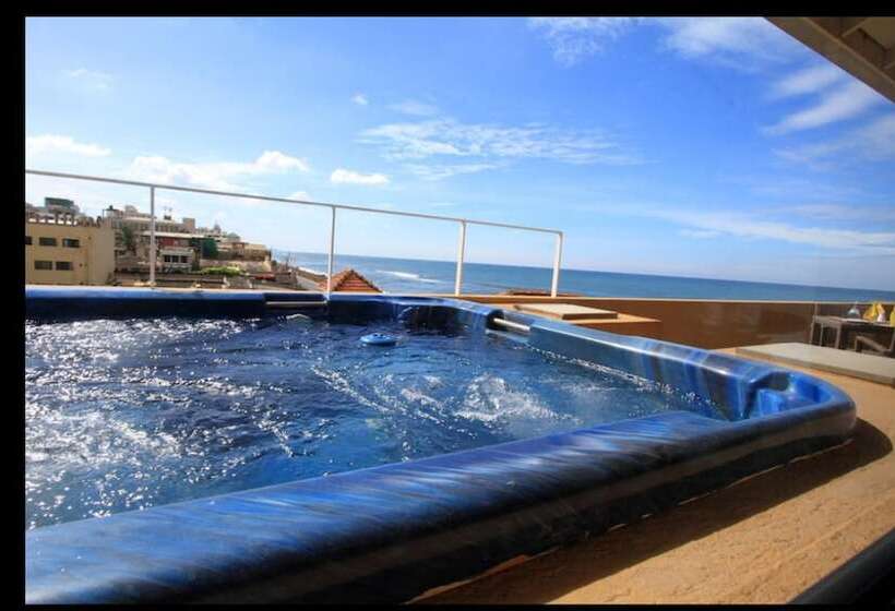 ホテル The Ocean Front