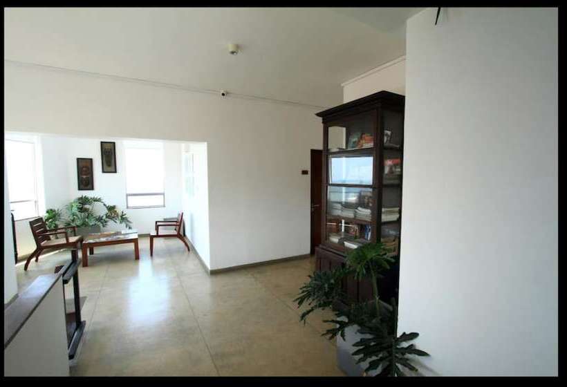 ホテル The Ocean Front