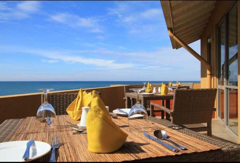 ホテル The Ocean Front