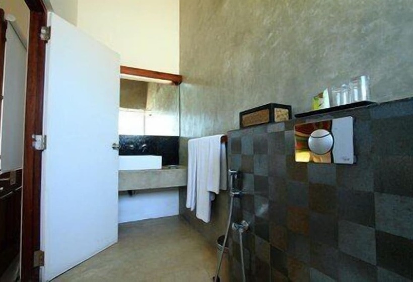 ホテル The Ocean Front