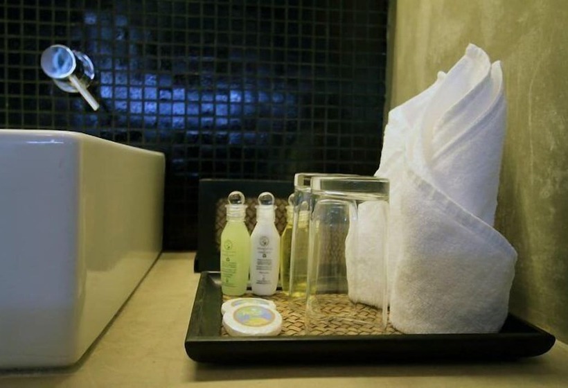 ホテル The Ocean Front