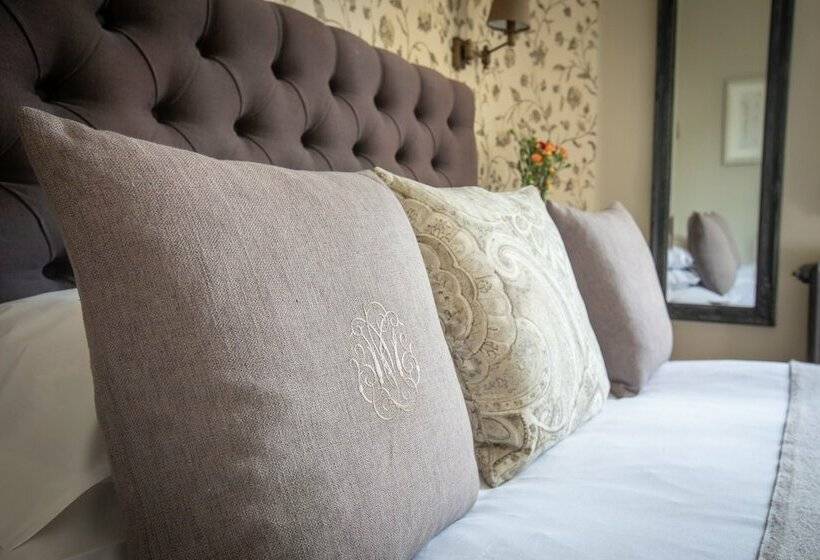 酒店 The Running Horses