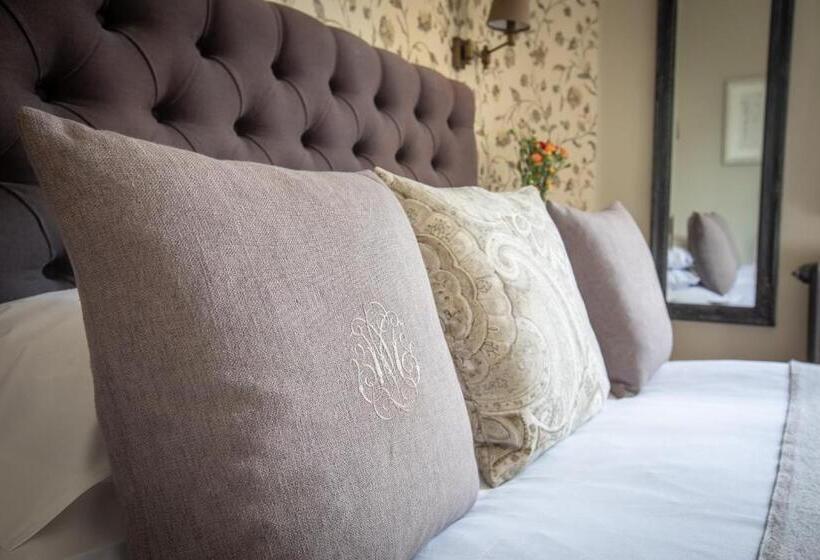 酒店 The Running Horses