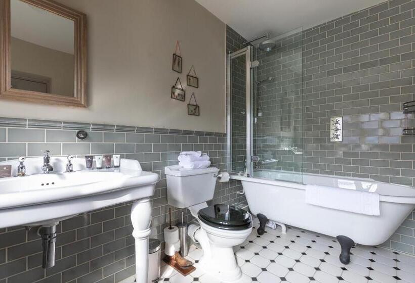 酒店 The Running Horses