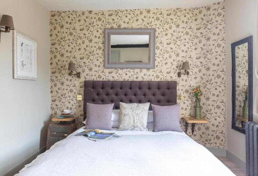 酒店 The Running Horses