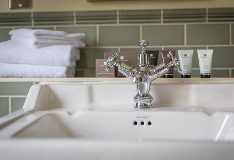 酒店 The Running Horses