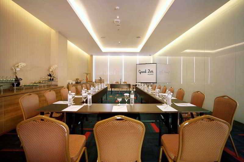 호텔 The Zhm Premiere Padang