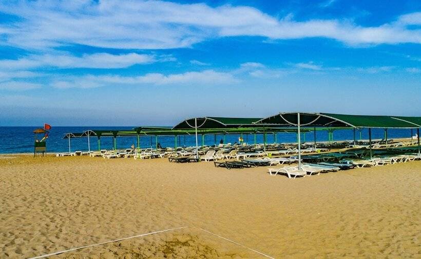 Throne Beach Resort & Spa