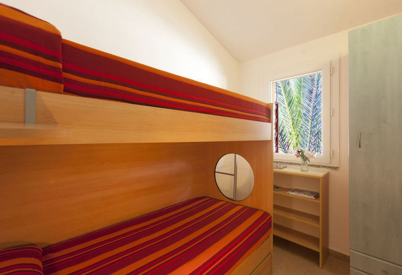 Отель Villaggio Golfo Degli Etruschi