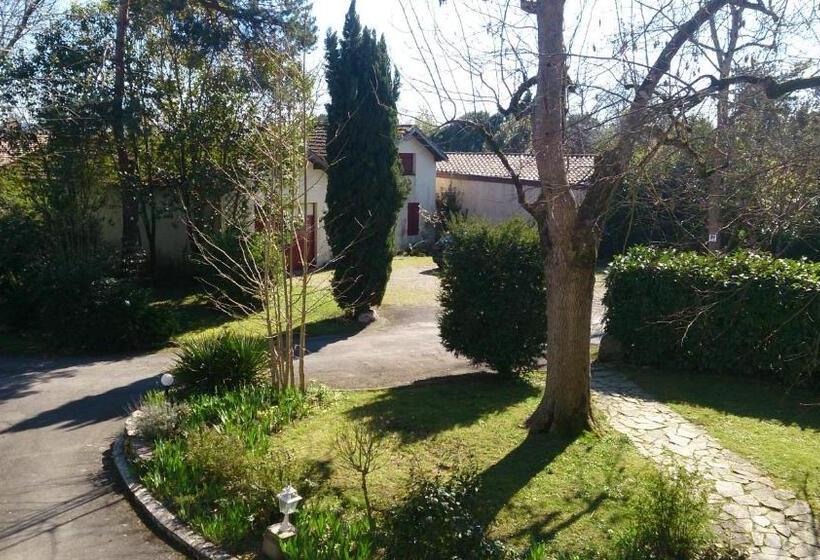 Logis Hotels   Au Colombier Du Touron