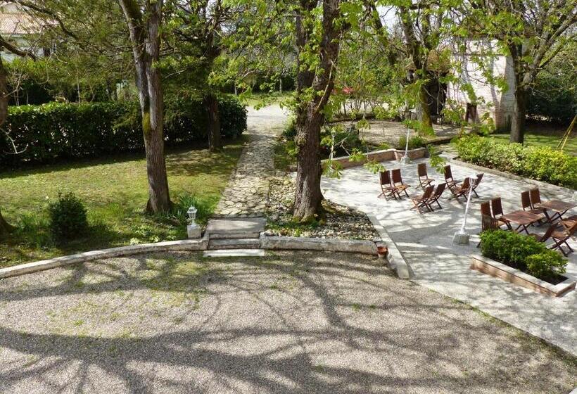 Logis Hotels   Au Colombier Du Touron