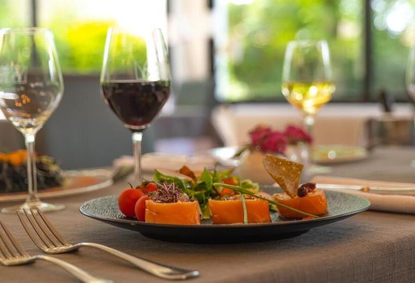 Logis Hotels   Au Colombier Du Touron