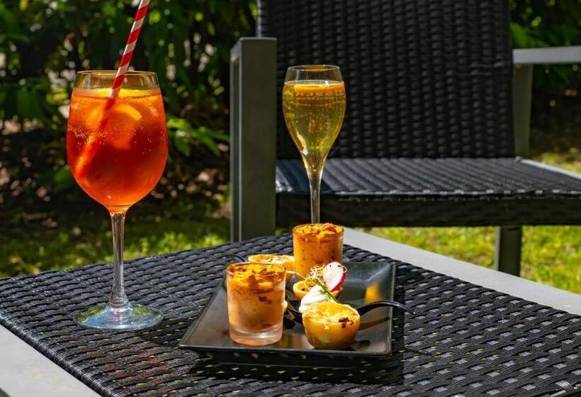 Logis Hotels   Au Colombier Du Touron