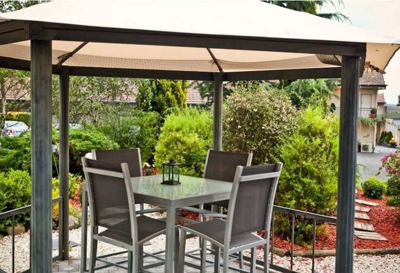 汽车旅馆 Abbotsleigh Motor Inn