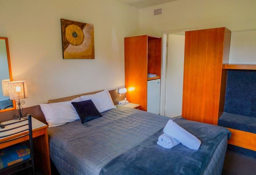 汽车旅馆 Abbotsleigh Motor Inn