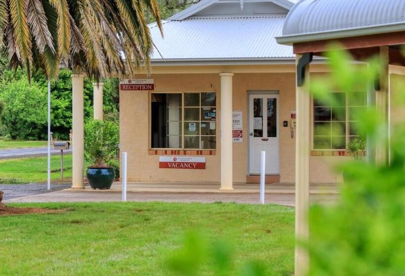 مُتل Country Gardens Motor Inn