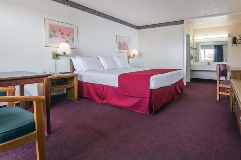 فندق على الطريق Knights Inn Temple