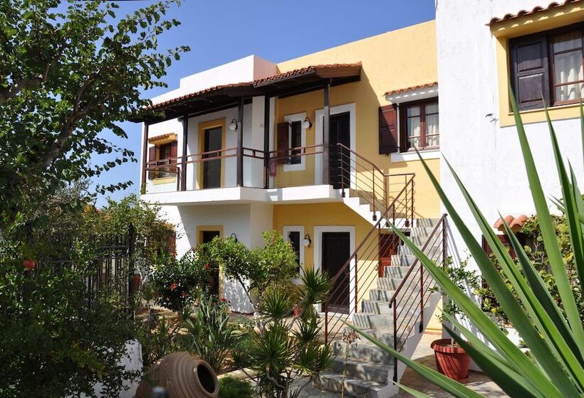 Pennystella Apartments