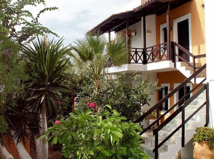 Pennystella Apartments