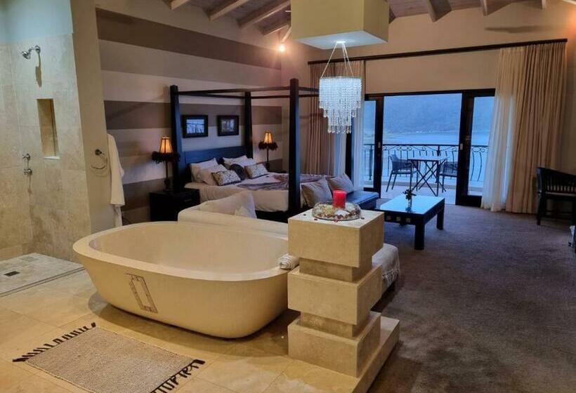 بنسيون Lodge On Lake